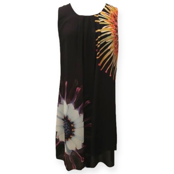 NWT CARRÉ NOIR Scoop Neck Sleeveless Floral Print Dress - Picture 1 of 7